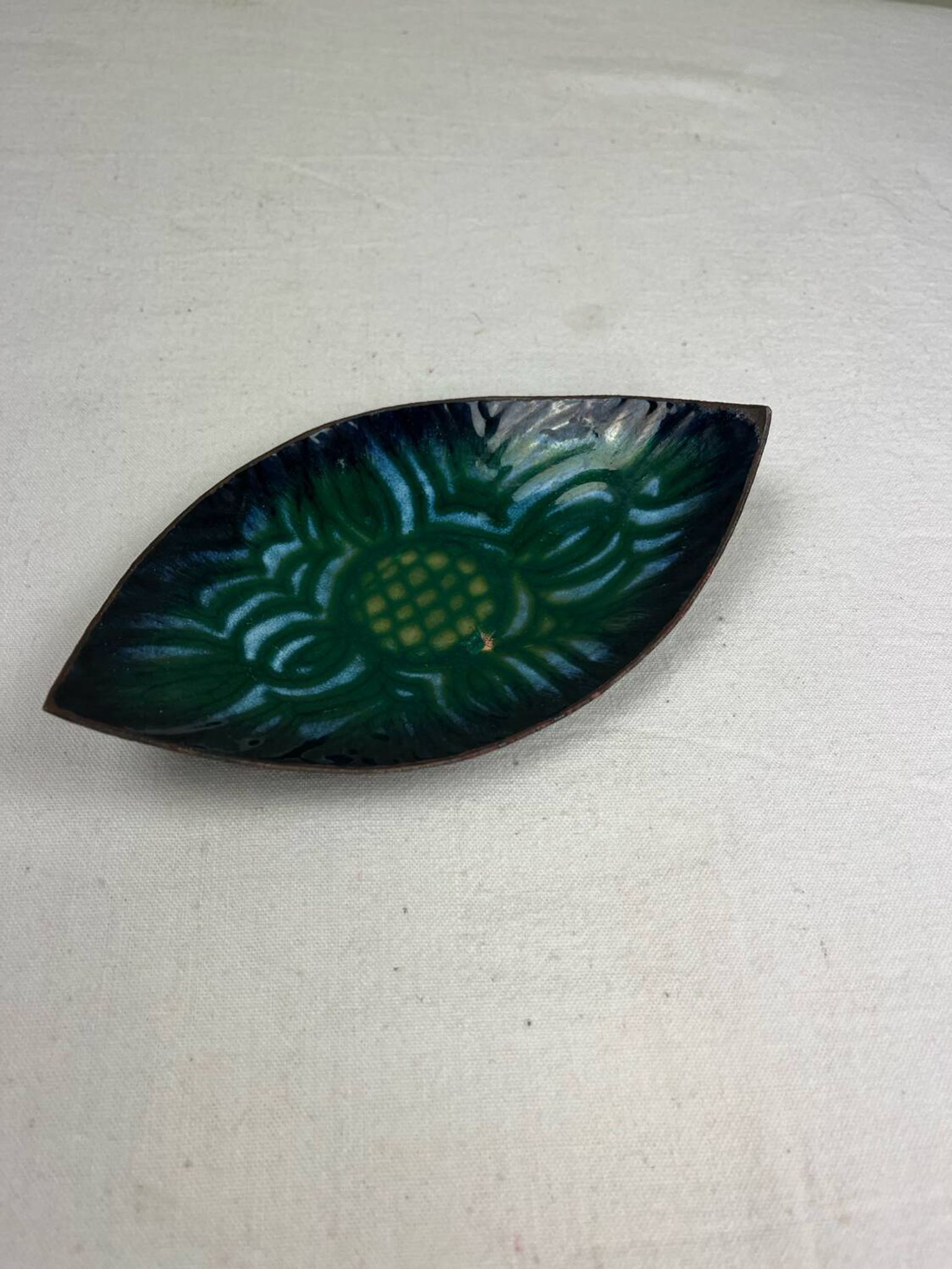 Enameled copper pocket emptier