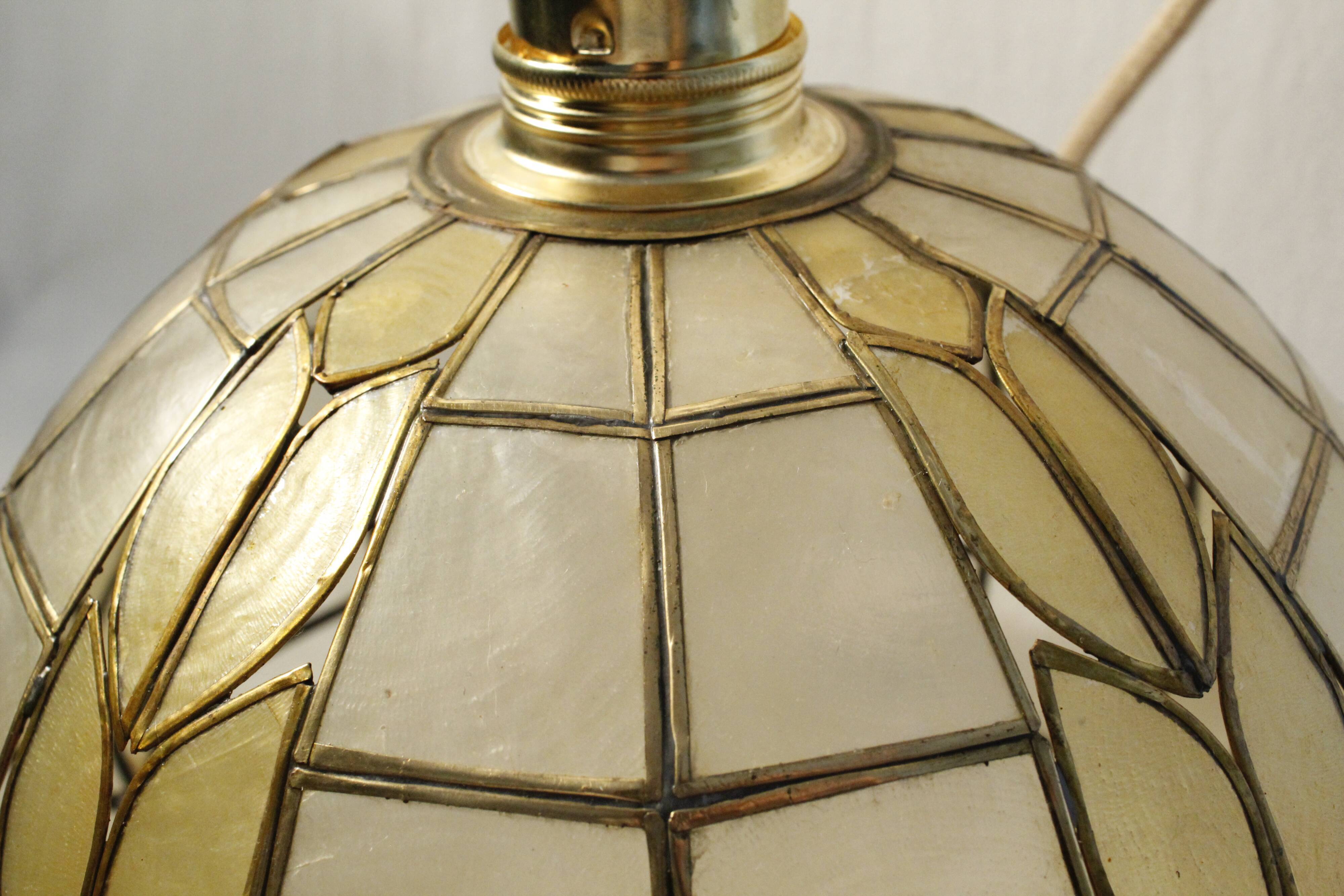 Art deco pendant lamp in mother-of-pearl and brass - electrified to nine