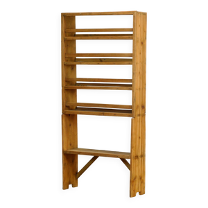 Armoire en pin, vers - 1930