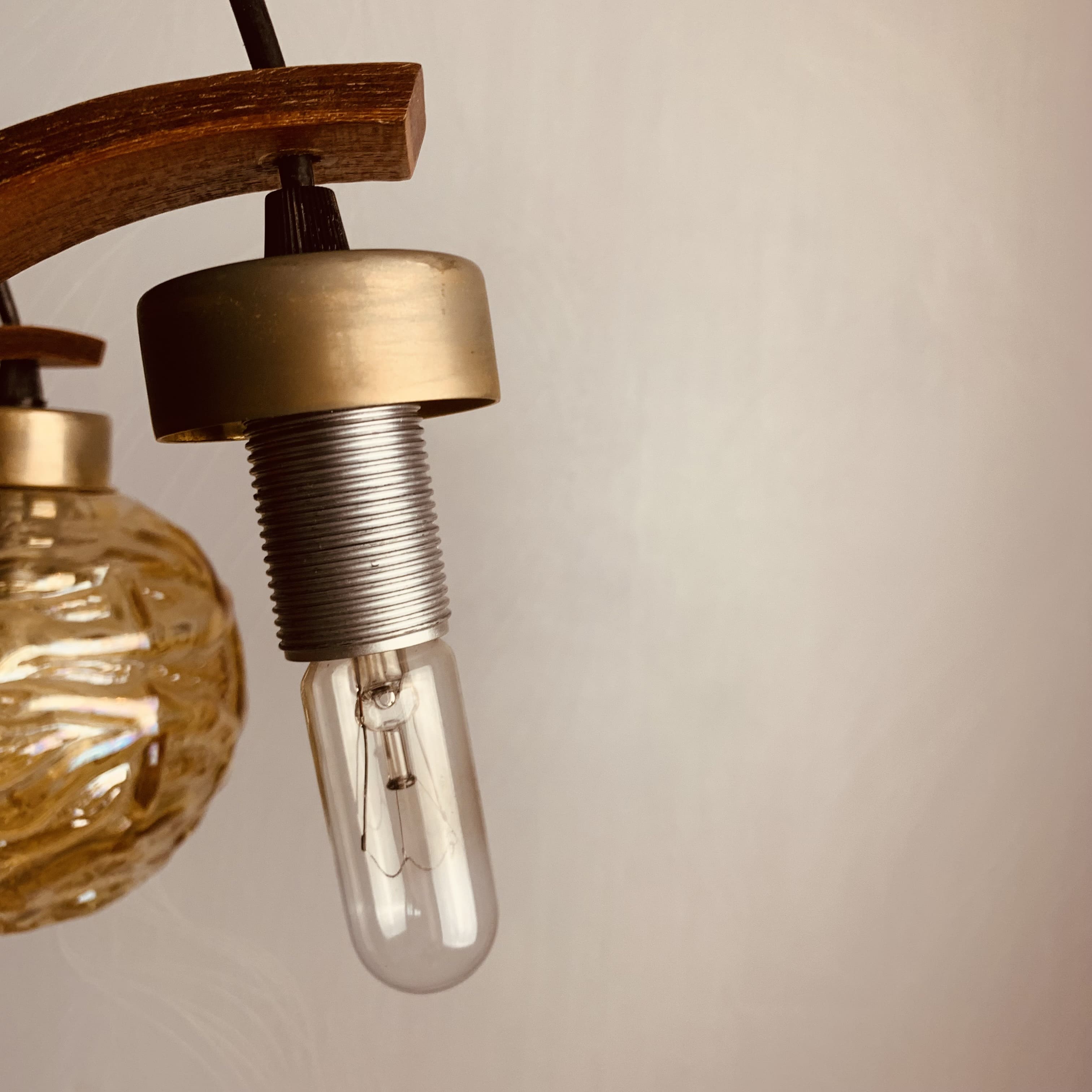 Iridescent glass teak chandelier - 5 burners