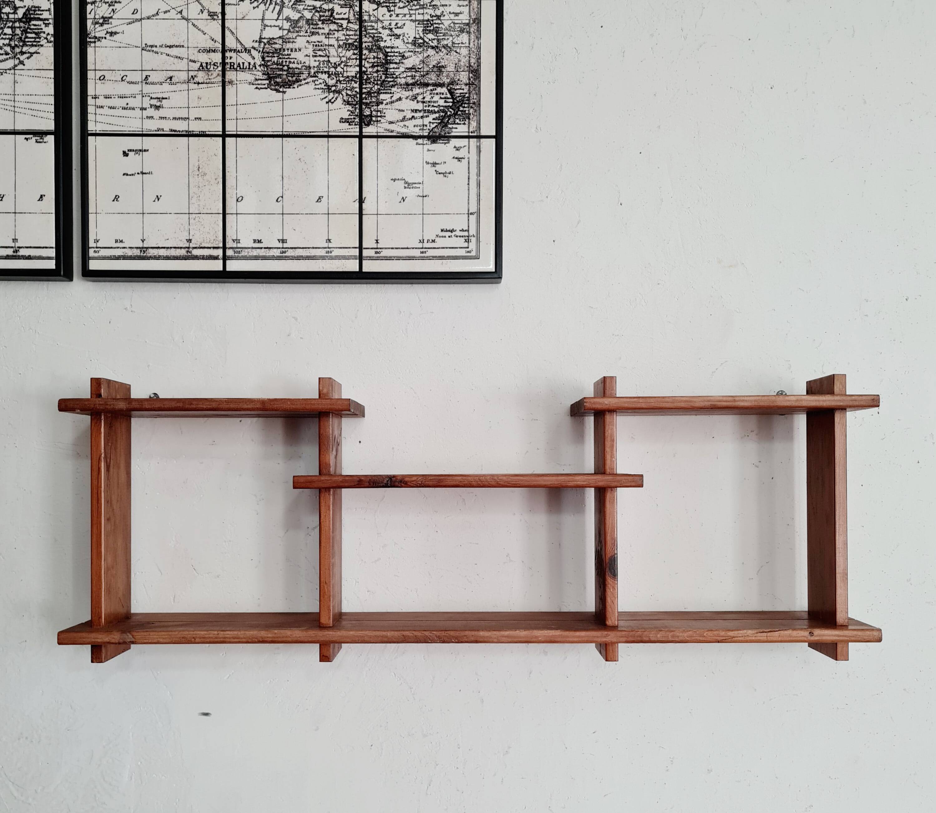 Etagère murale ancienne en bois