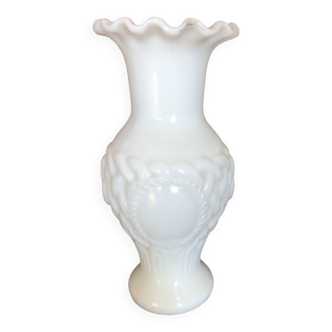 Vase en opaline