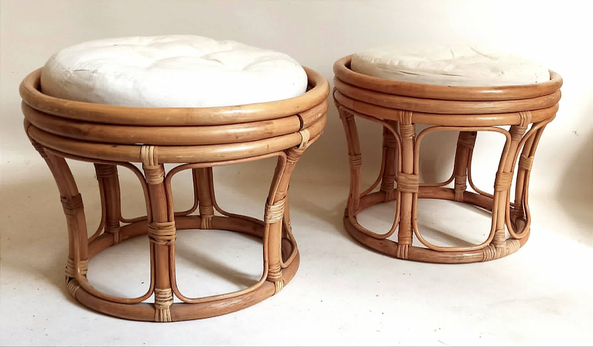 Pair of poufs from the 70s, diameter 44.8 cm.