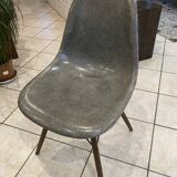 DSW chair elephant grey fibre, walnut dowel, Eames, Herman Miller, vintage.