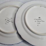 Pair of flat plates HB Quimper, with traditional decoration, 24 cm