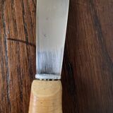 Bamboo handle cheese knife