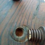 Tabouret tripode pieds crayons