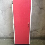 Buffet high red formica