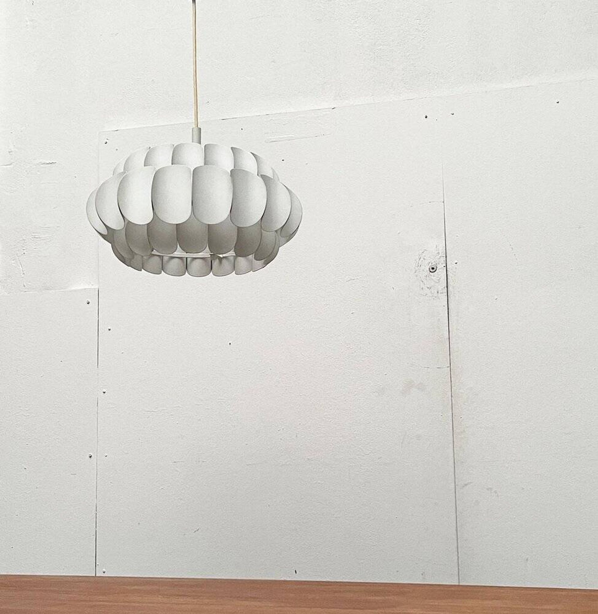 White metal suspension from the mid-century by H. Zender for Temde, 1960s.