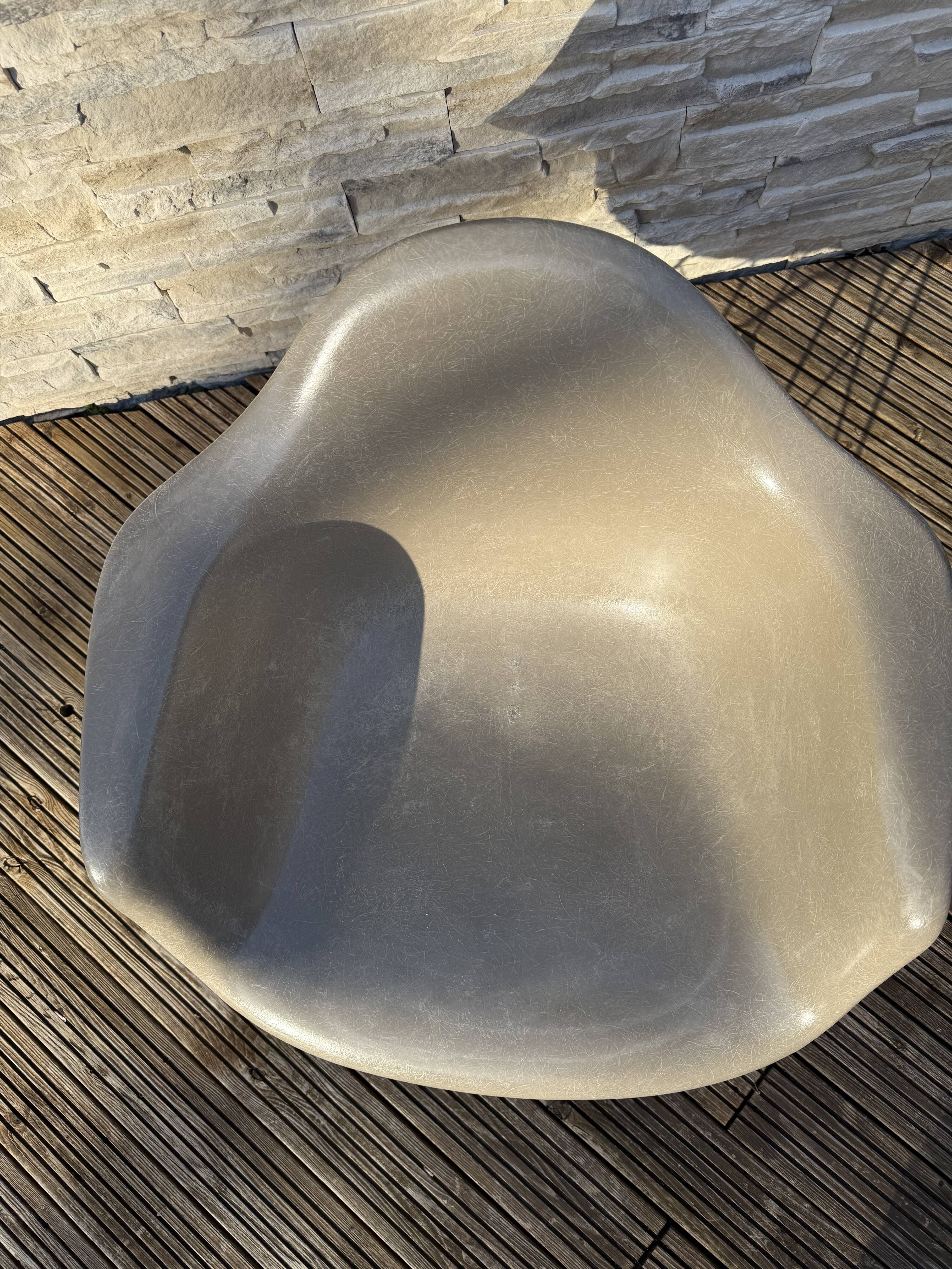 Rar herman miller hide gray charles ray eames 60s design us no vitra