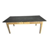 Farm table