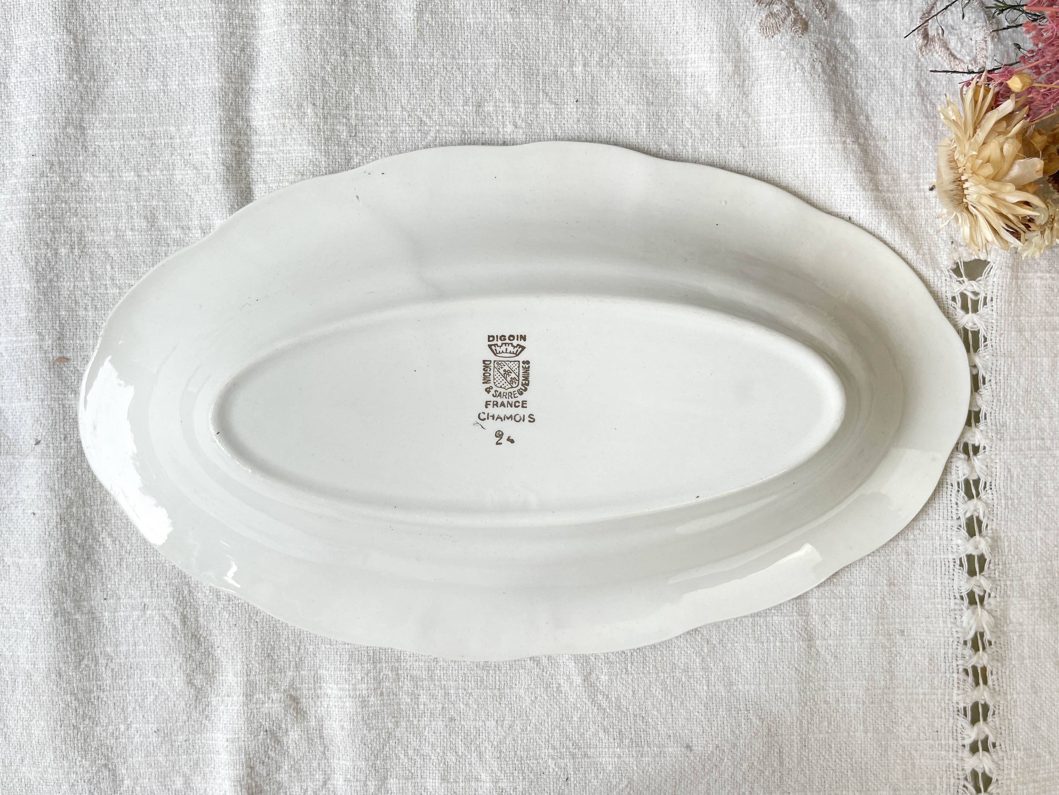 Digoin chamoi porcelain dish with floral pattern