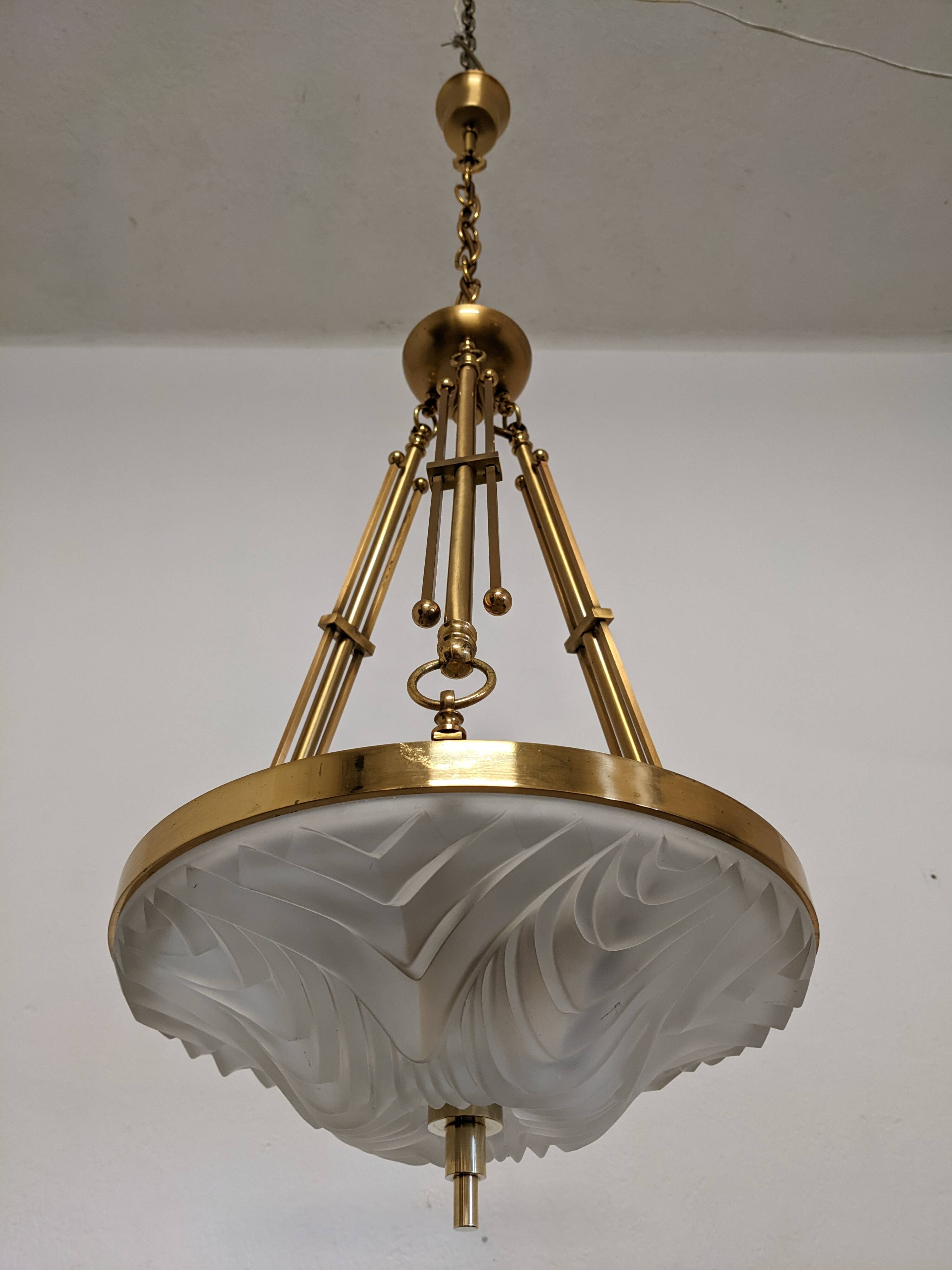 Lustre vasque de style Art déco en verre et laiton