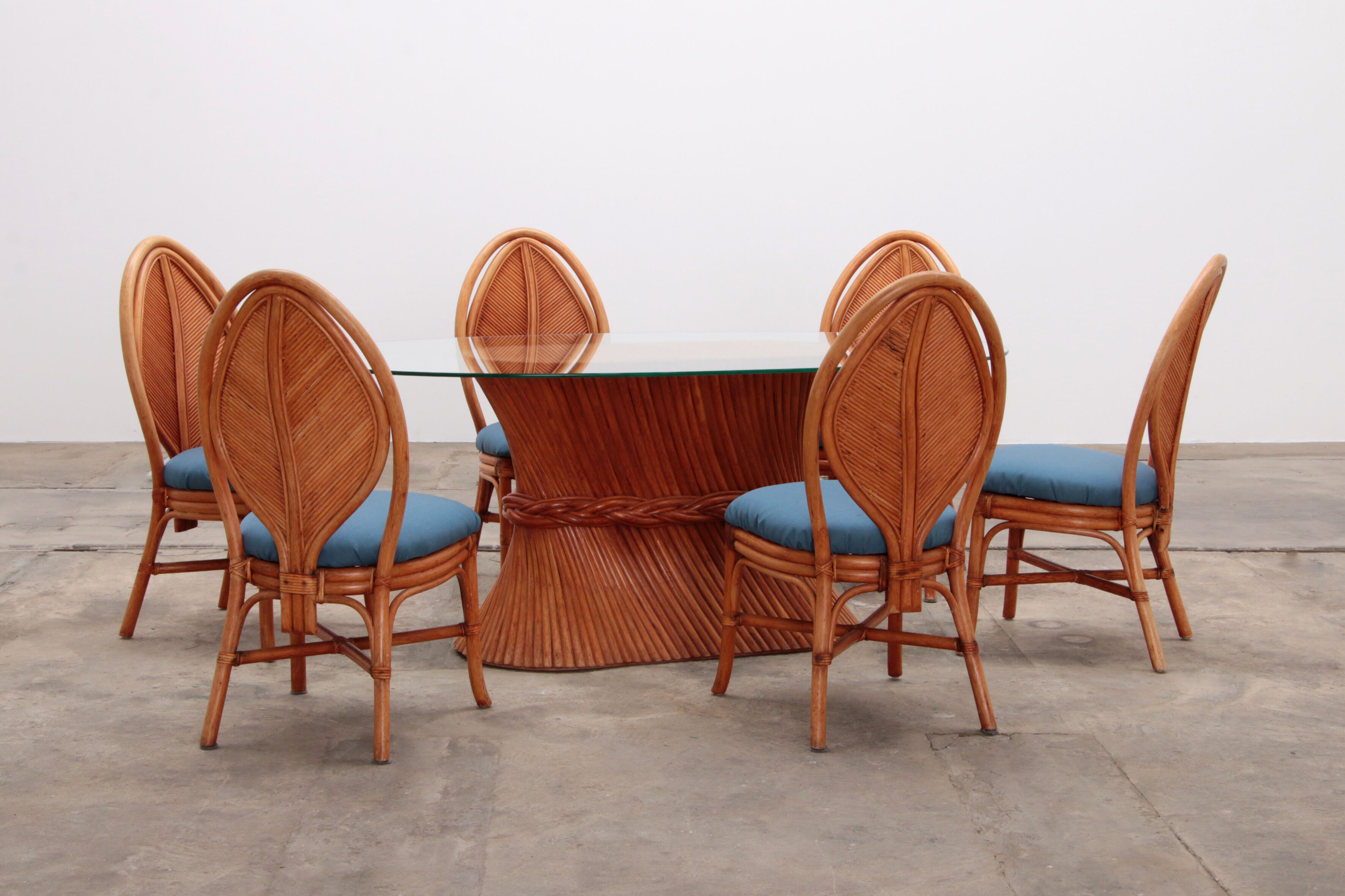 Bohemian bamboo mcguire dining table set with 6 palm leaf chairs, 1960 france.