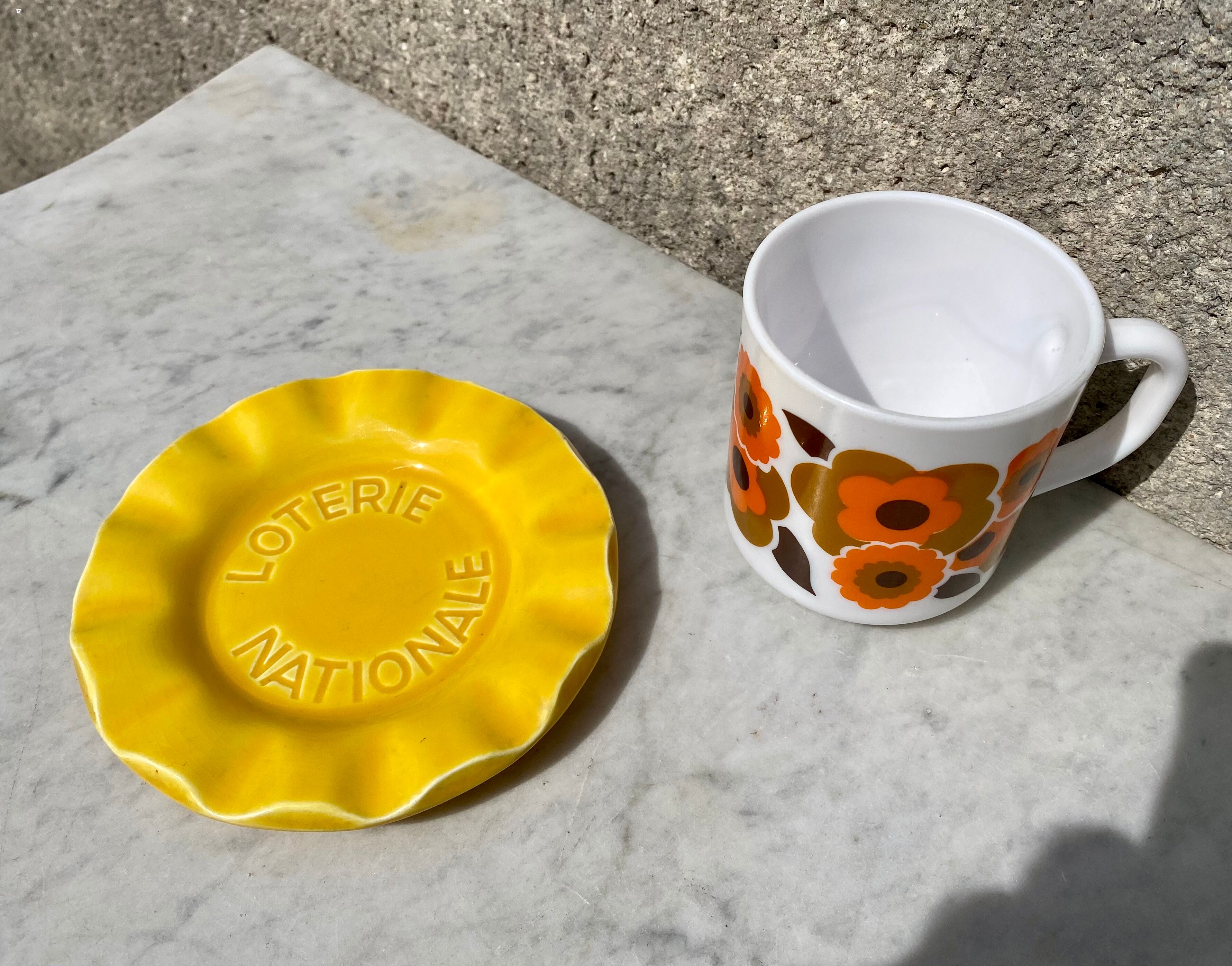 Empty cup ceramic pocket St Clément yellow National Lottery vintage 60s