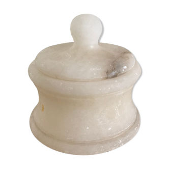 White and veined stone candy
