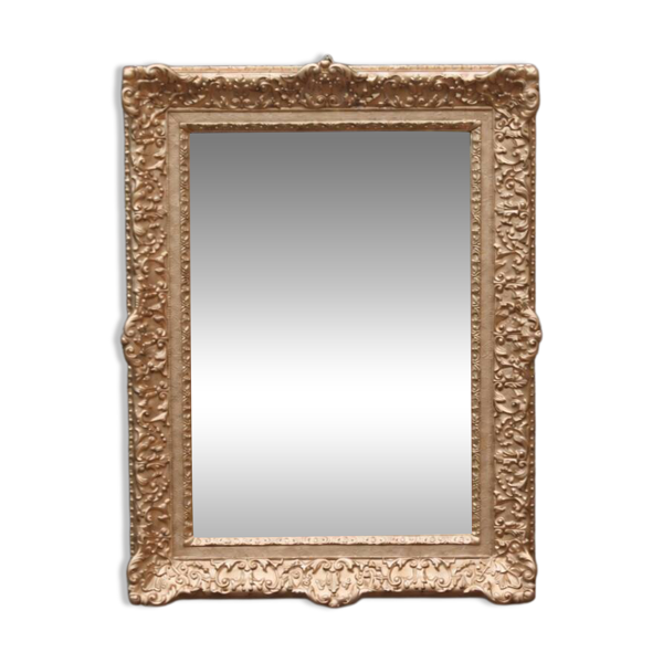Miroir doré vintage en bois et stuc, décor rocaille – 72 × 54 cm