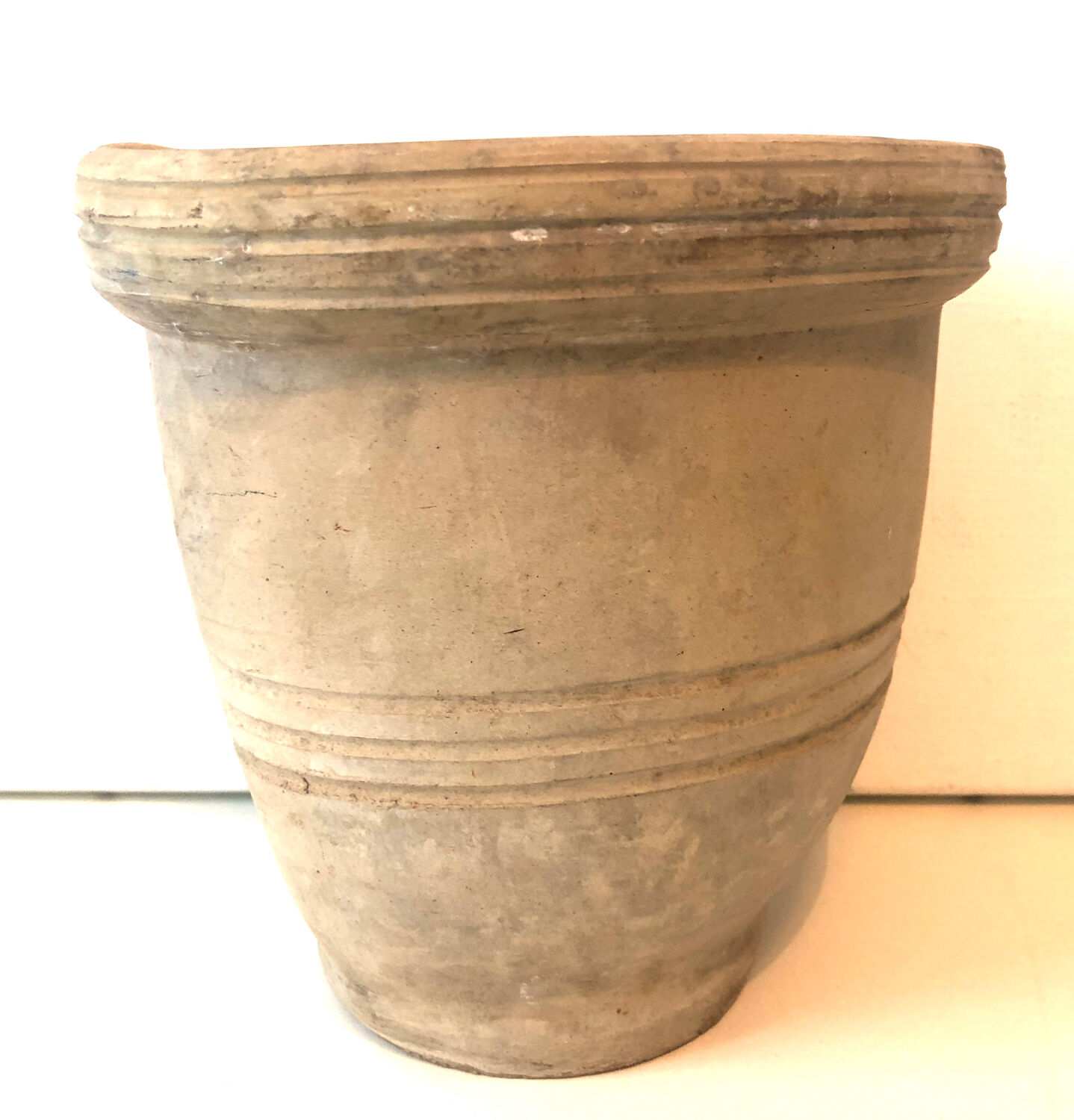 Terracotta wall pot