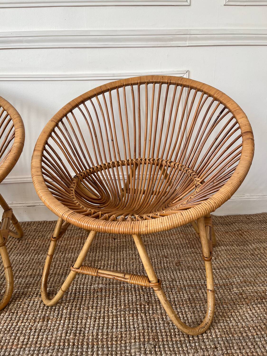 Paire de fauteuils corbeille en rotin , années 50-60