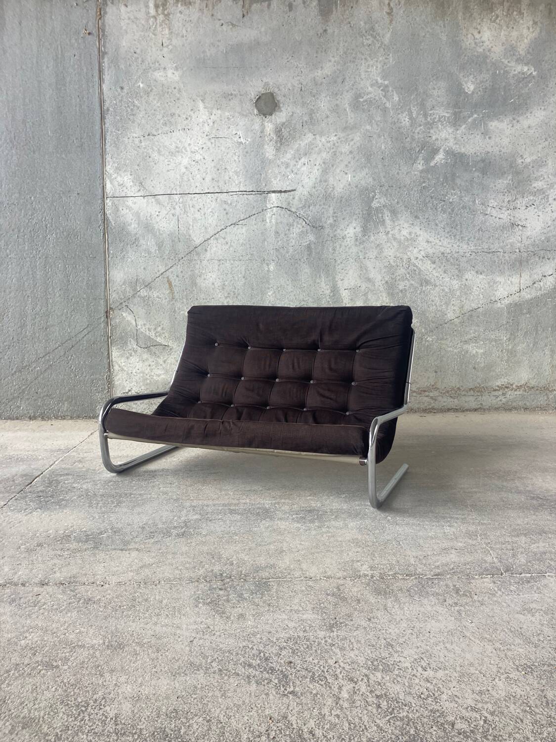 Vintage 2-seater sofa from the 1970s