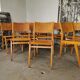 Lot de 6 chaises de théâtre en bois blond