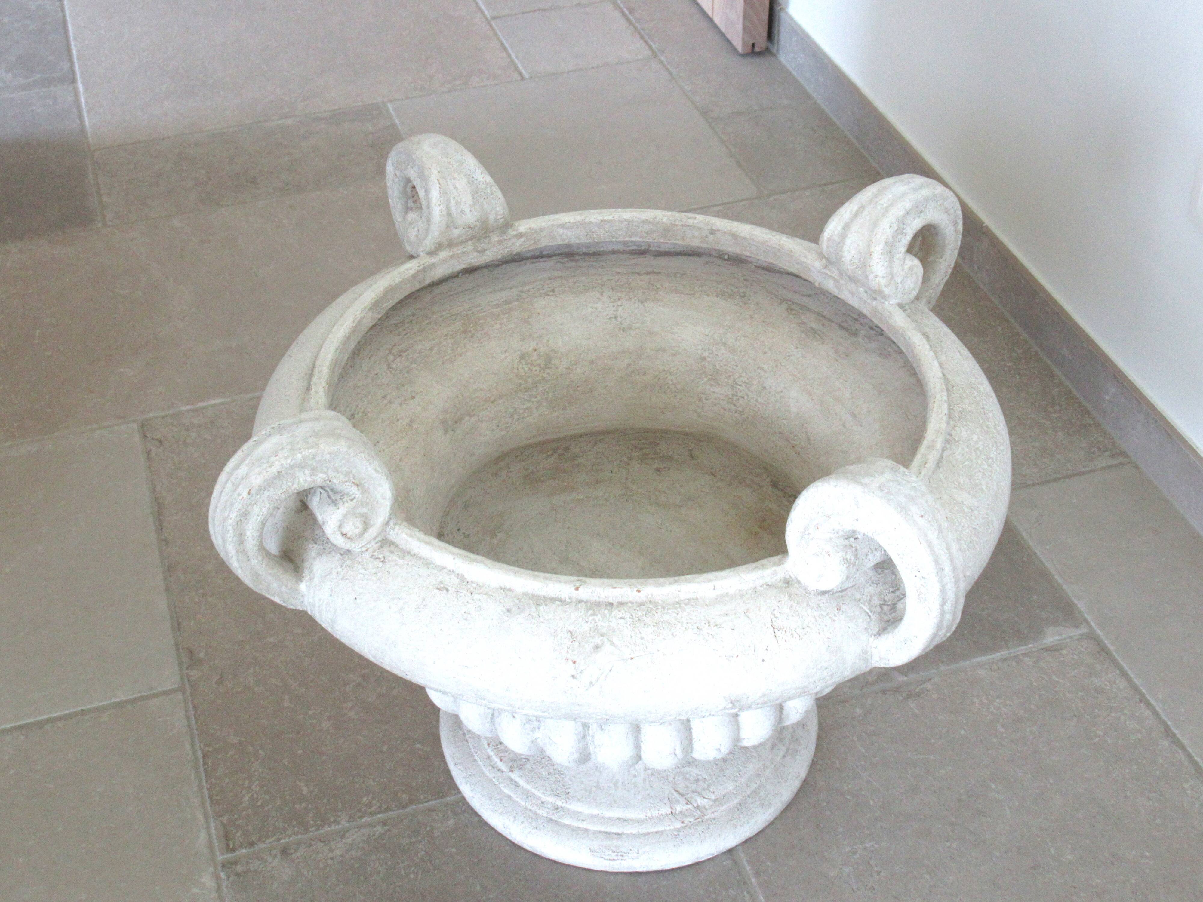 Paolo Marioni coupe / table foot / decoration / container with silk ferns
