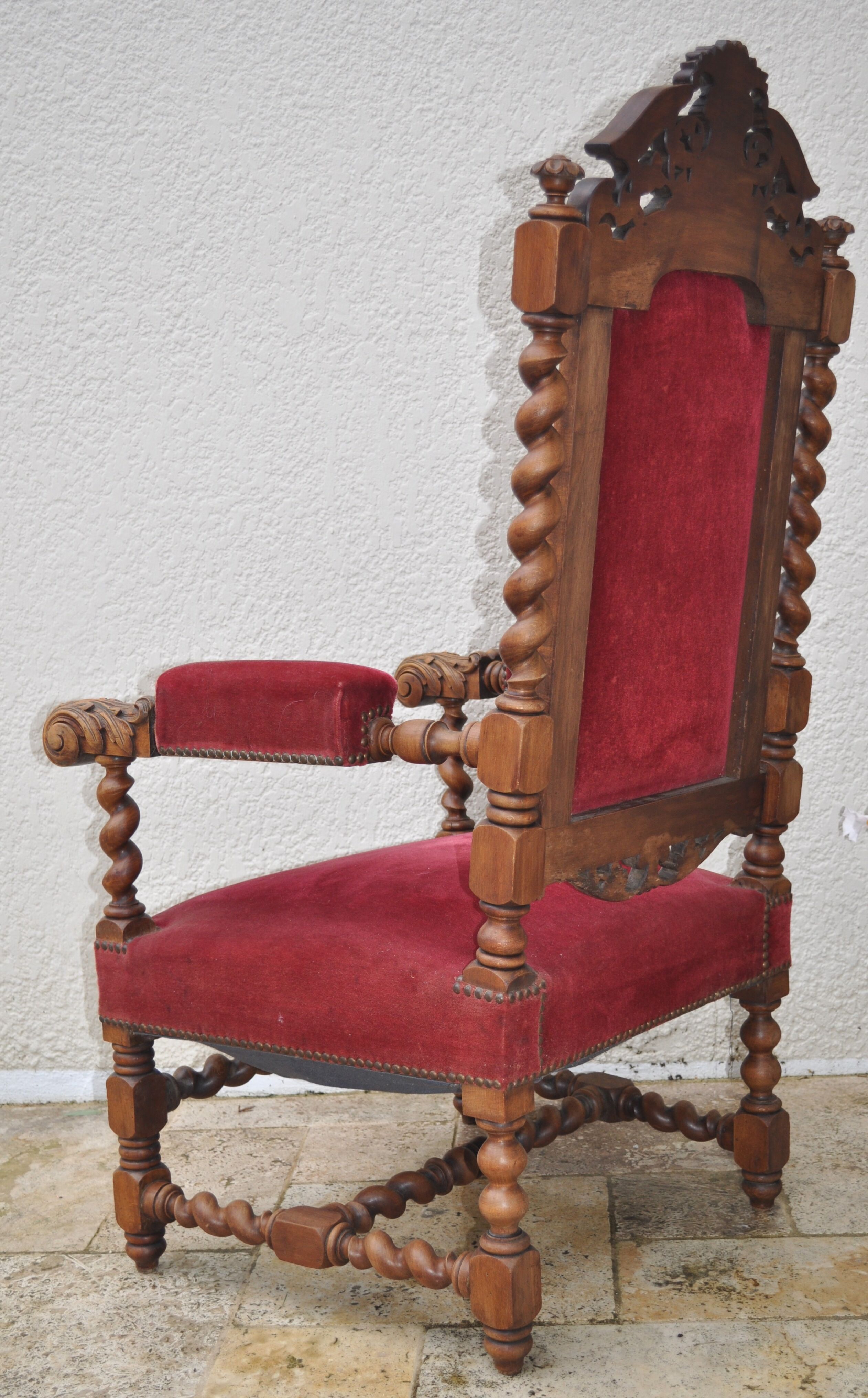 Large baroque armchair old wood and velvet
