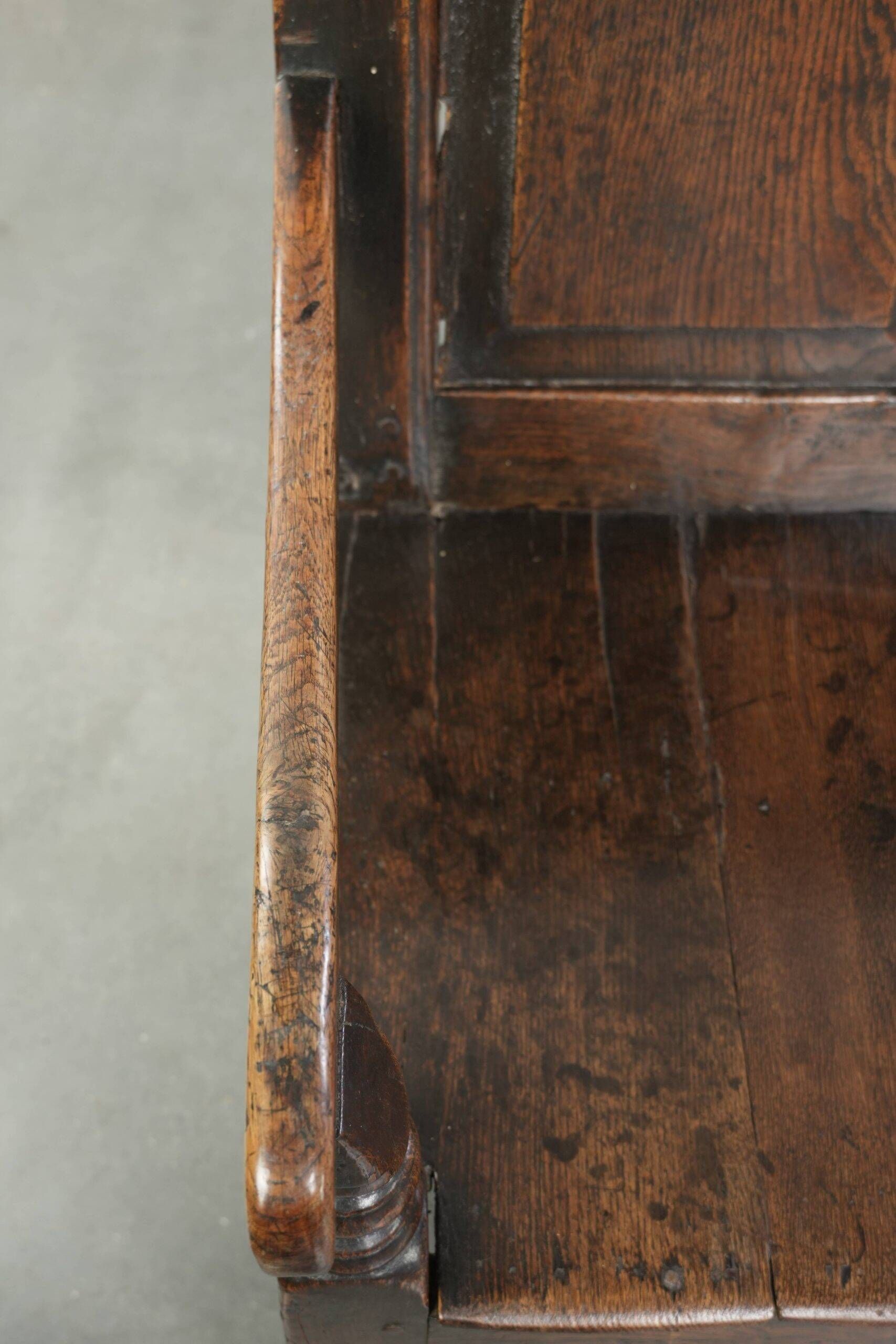 Antique English wooden bench / hall bench from the early 18th century