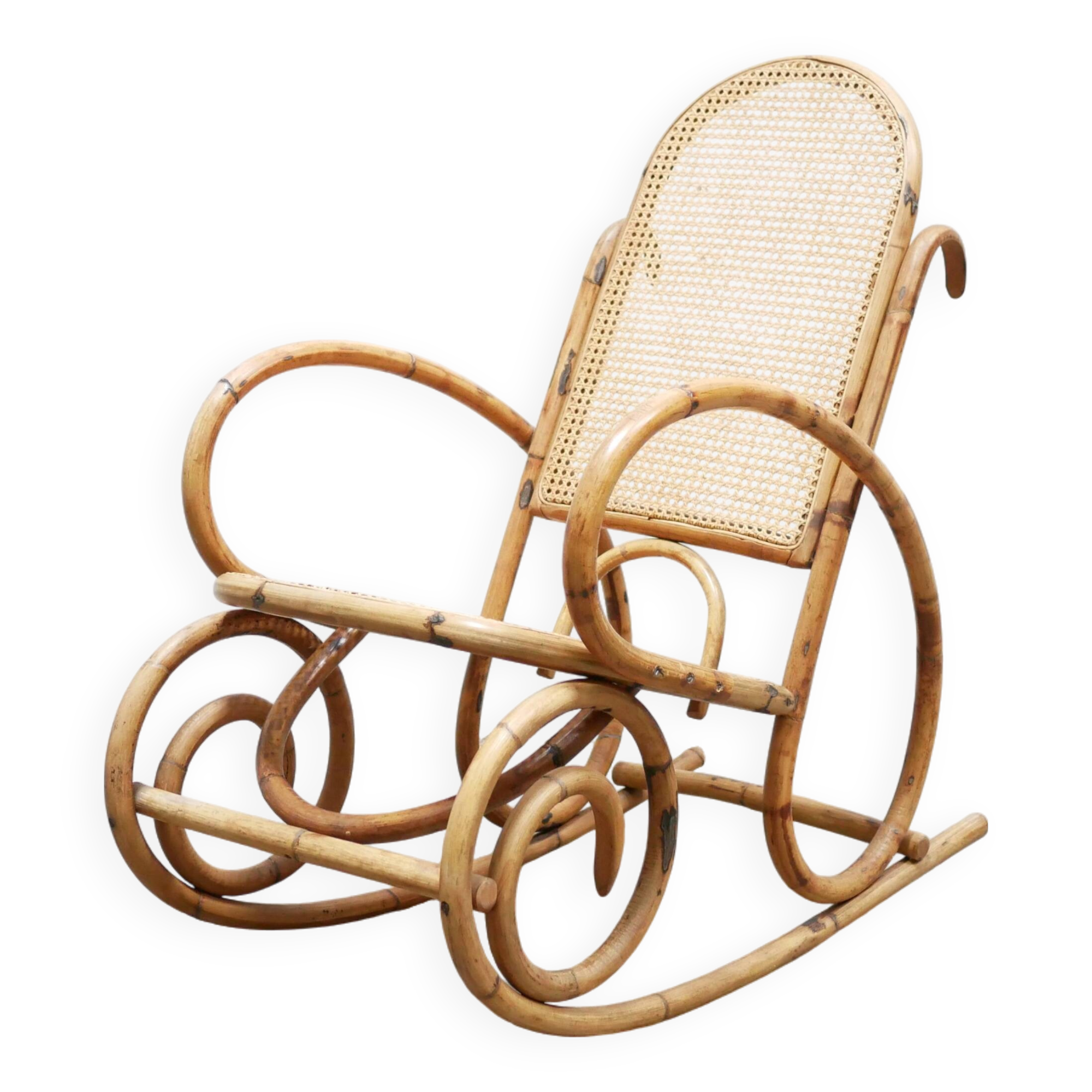 Fauteuil à bascule vintage en rotin et cannage