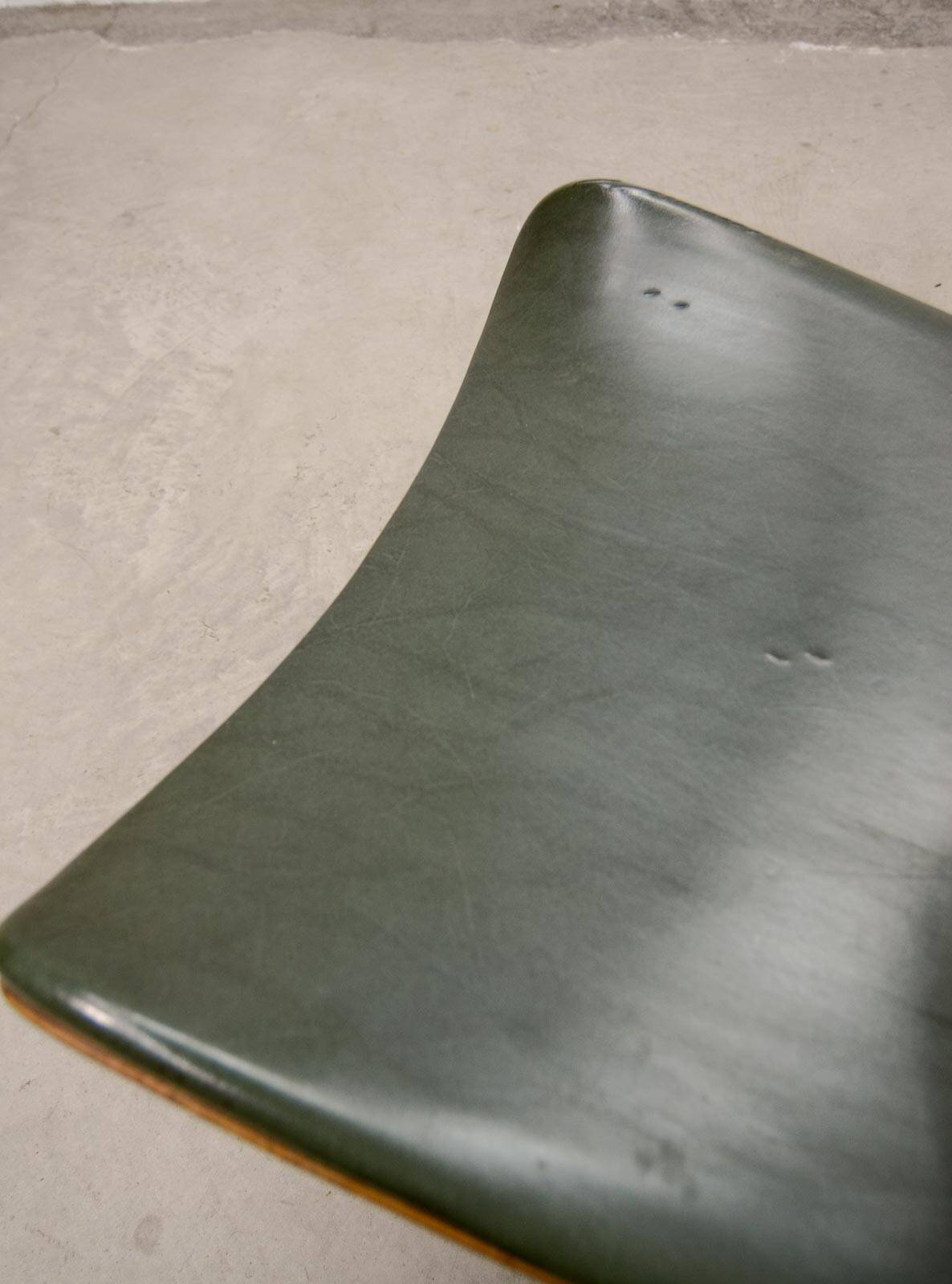 'Quattro Colori' Teak and Leatherette Dining Chairs