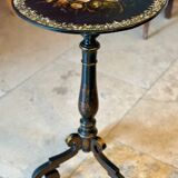 Blackened wooden pedestal table from the 19th century Napoleon III burgundy, decorated with mother-of-pearl