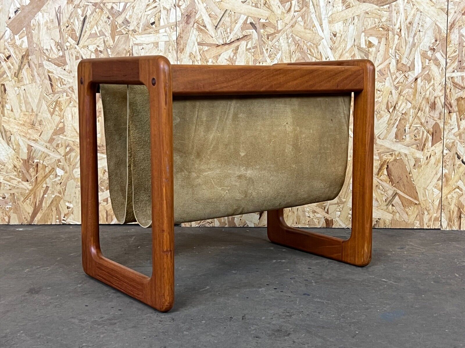 60's 70's newspaper holder magazine rack by Aksel Kjersgaard in teak and suede