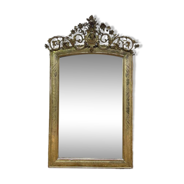 Miroir époque Napoléon III à fronton à la feuille d'or