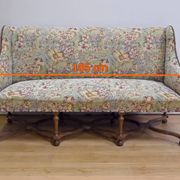 Important Estate Bench with Floral Fabric, Louis XIV Period – Early 18th Century