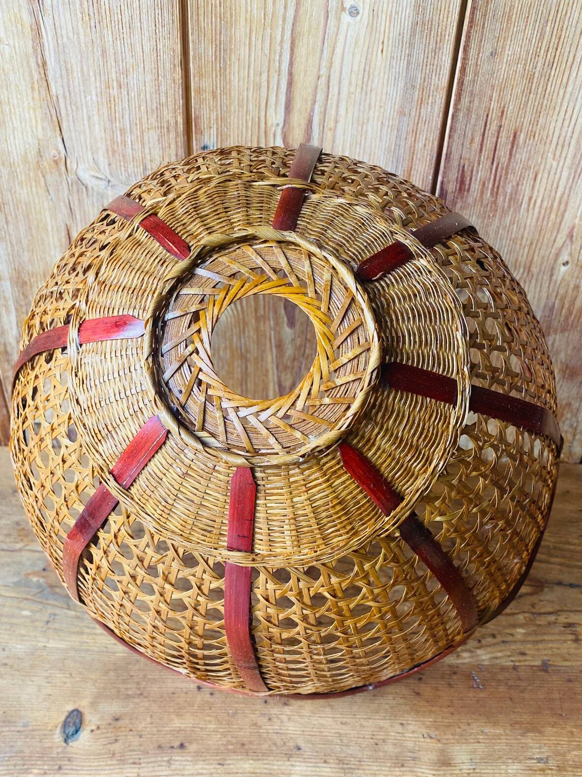 Vintage rattan flower pendant light.