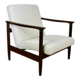 Fauteuil GFM-142, design Edmund Homa des années 70, boucle blanc ivoire - 2 pièces disponibles - bois foncé