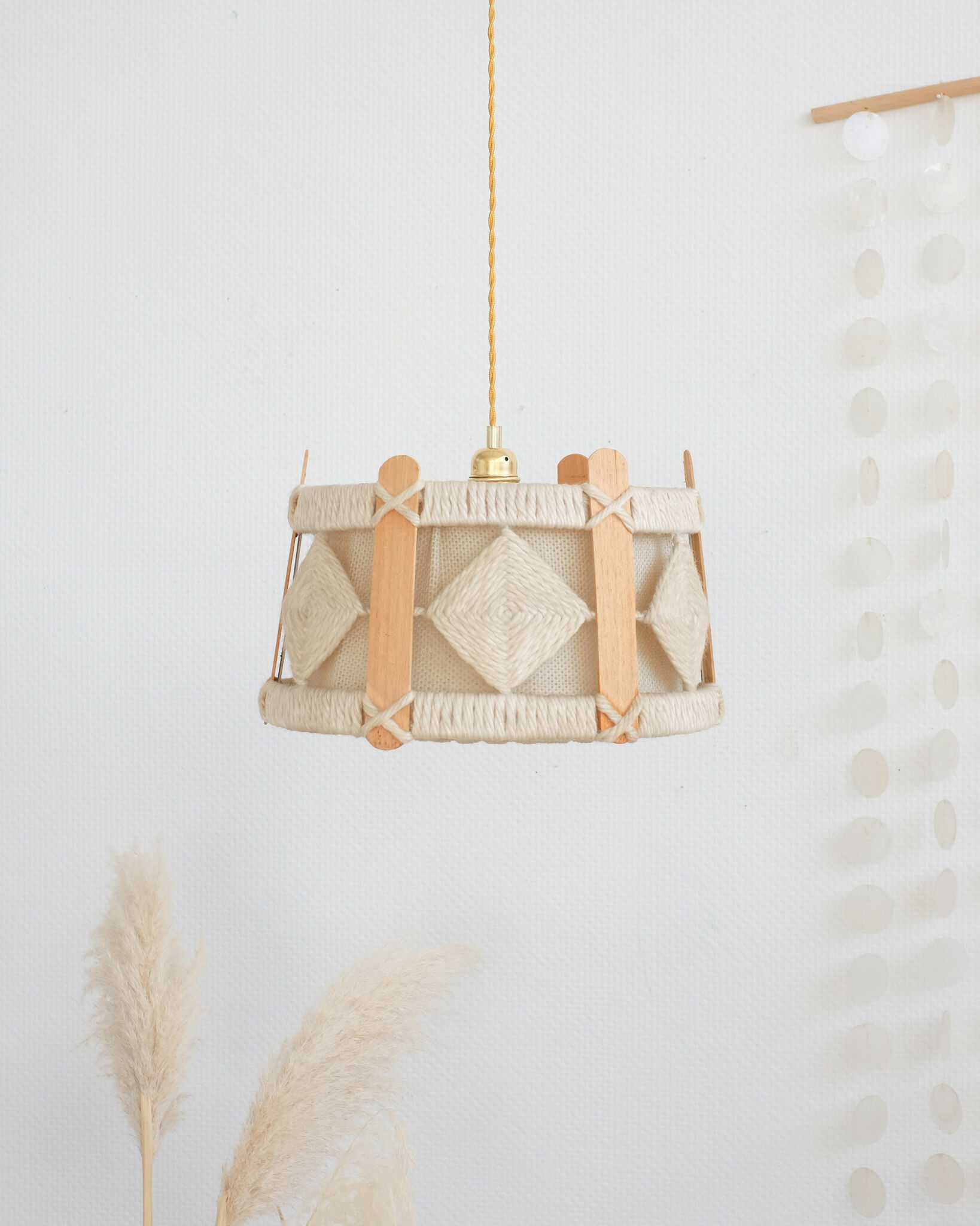 Vintage pendant lamp in wood and wool