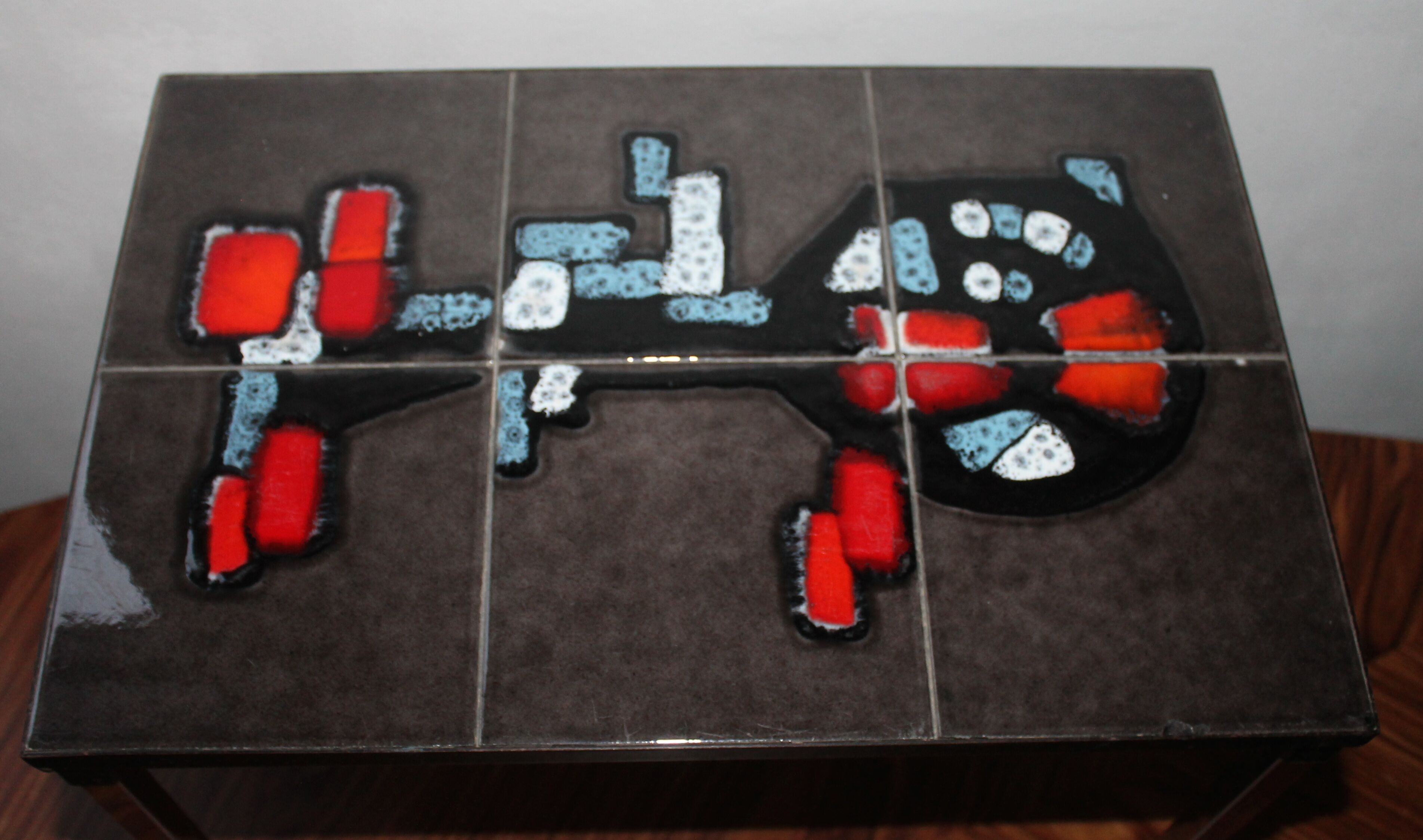 Coffee table from the 70s in ceramic and chrome