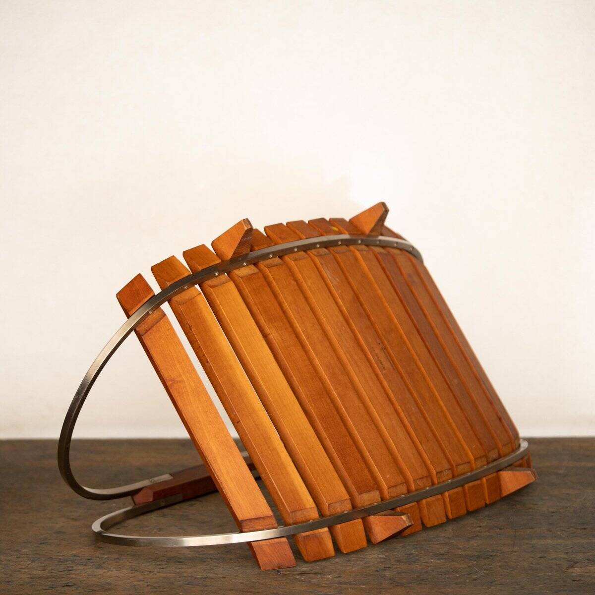 Wega Mod. 1901 magazine rack by Ico Parisi for Stildomus