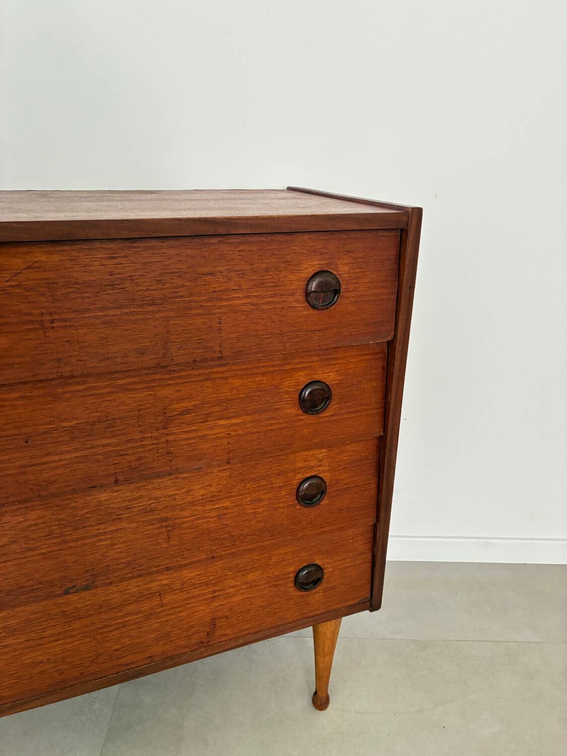 Commode vintage scandinave