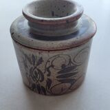 Butter maker with water in gres