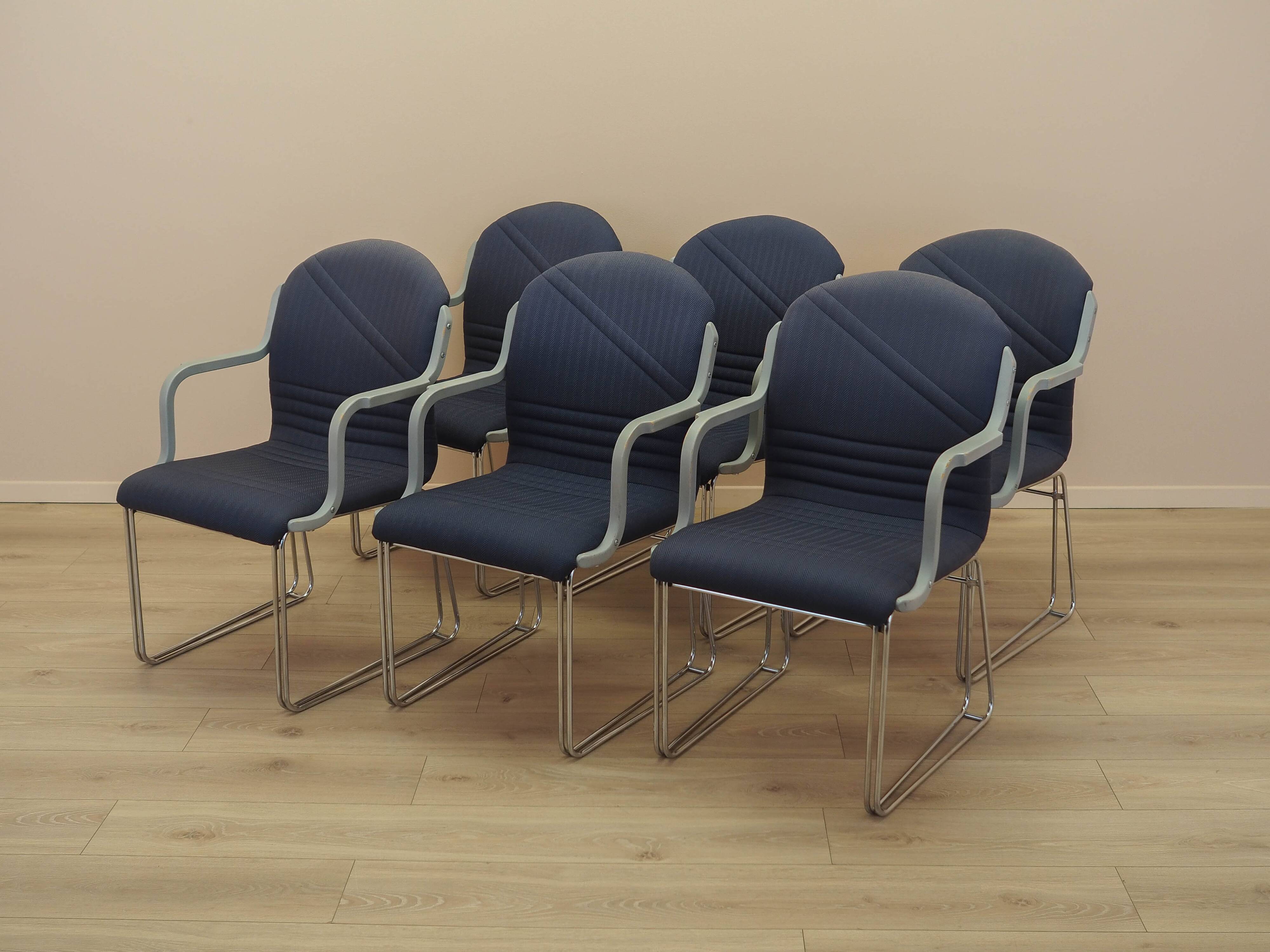 Ensemble de six fauteuils, design italien, années 1990.