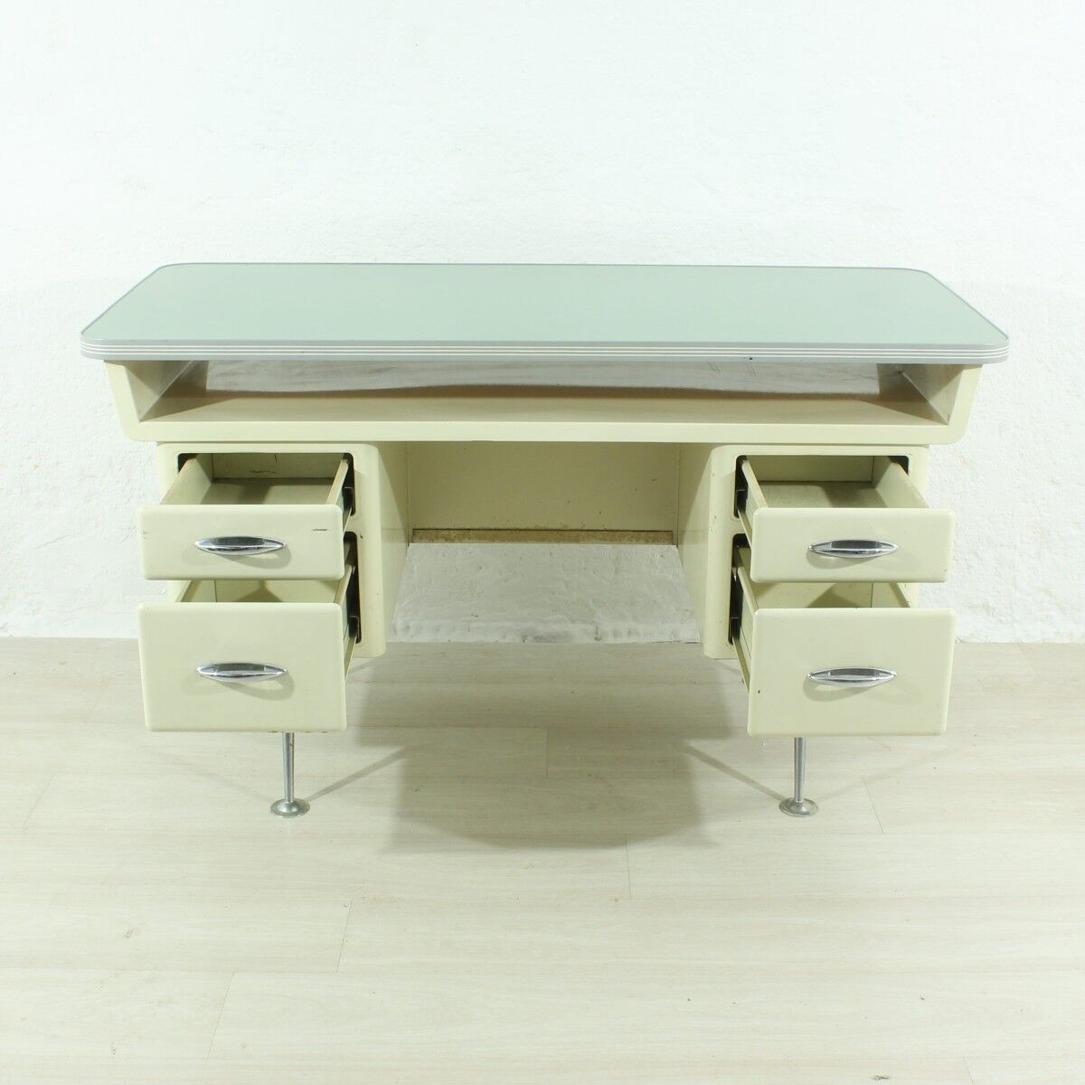 Bureau en métal du milieu du siècle des années 50