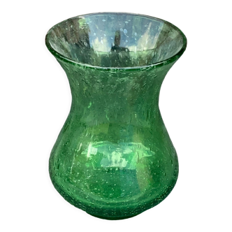 Vase romain en verre billet et soufflé vert de la verrerie de Biot signé et vintage