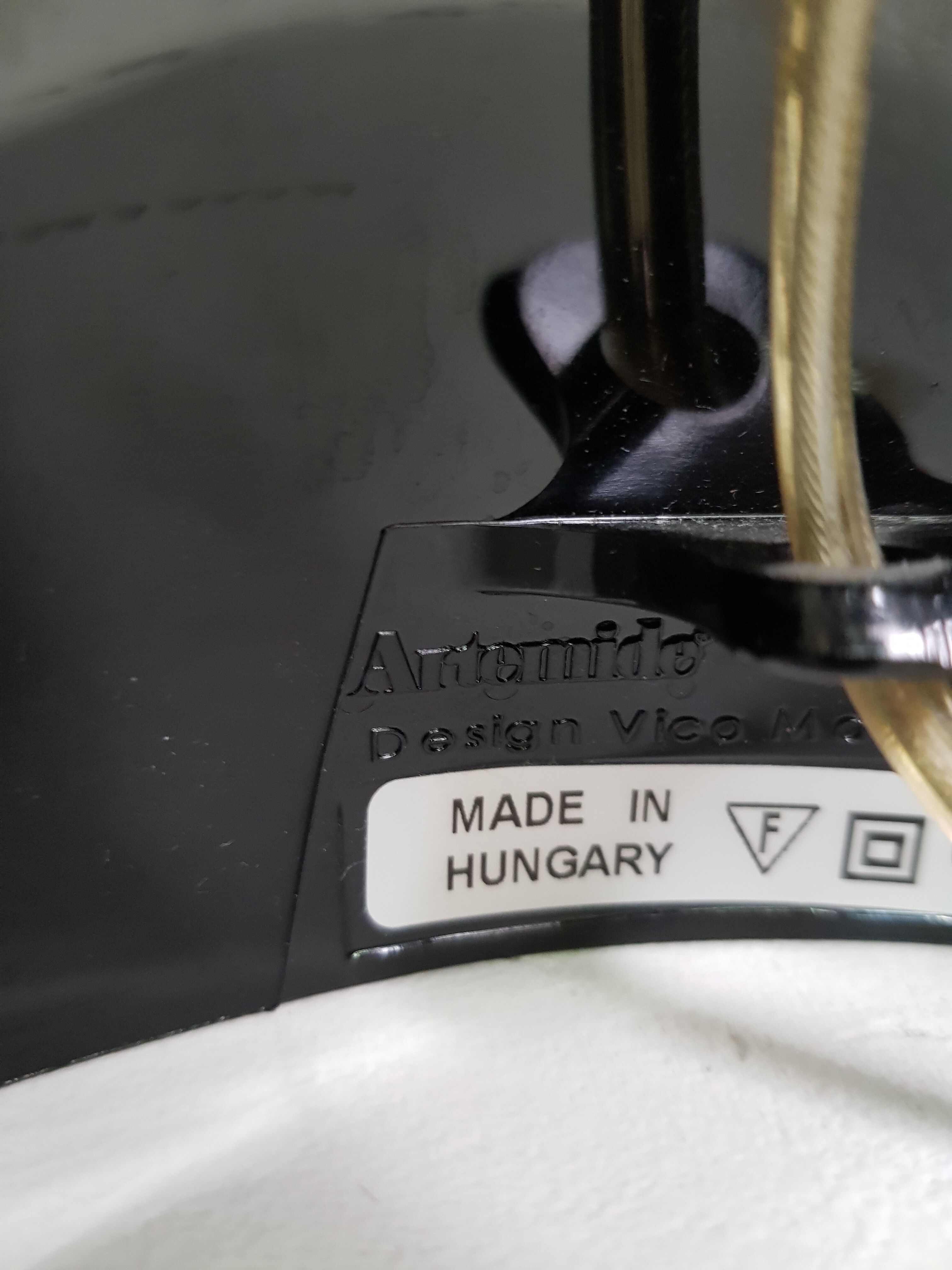 Dalu lamp by Vico Magistretti for Artemide