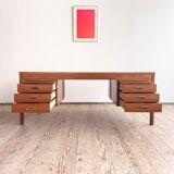 Grand bureau de direction en teck avec cuir, années 60