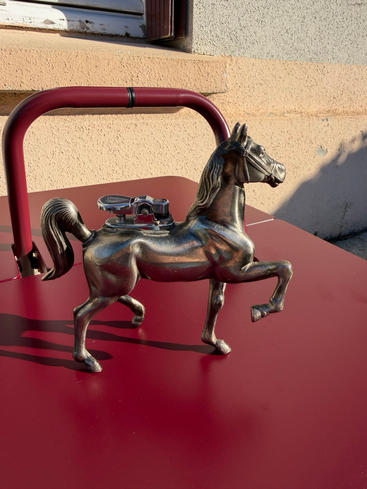 Briquet métal  forme cheval vintage