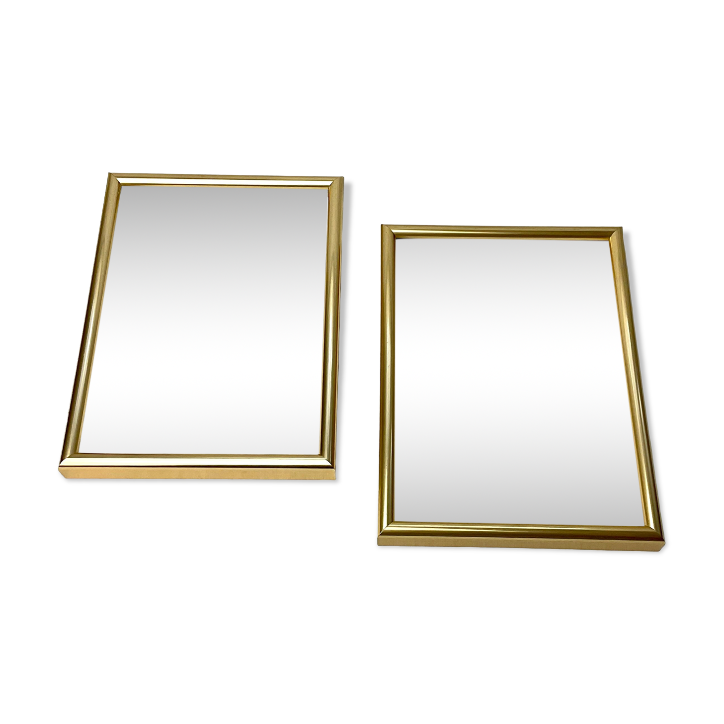 Pair of golden frames. Hama
