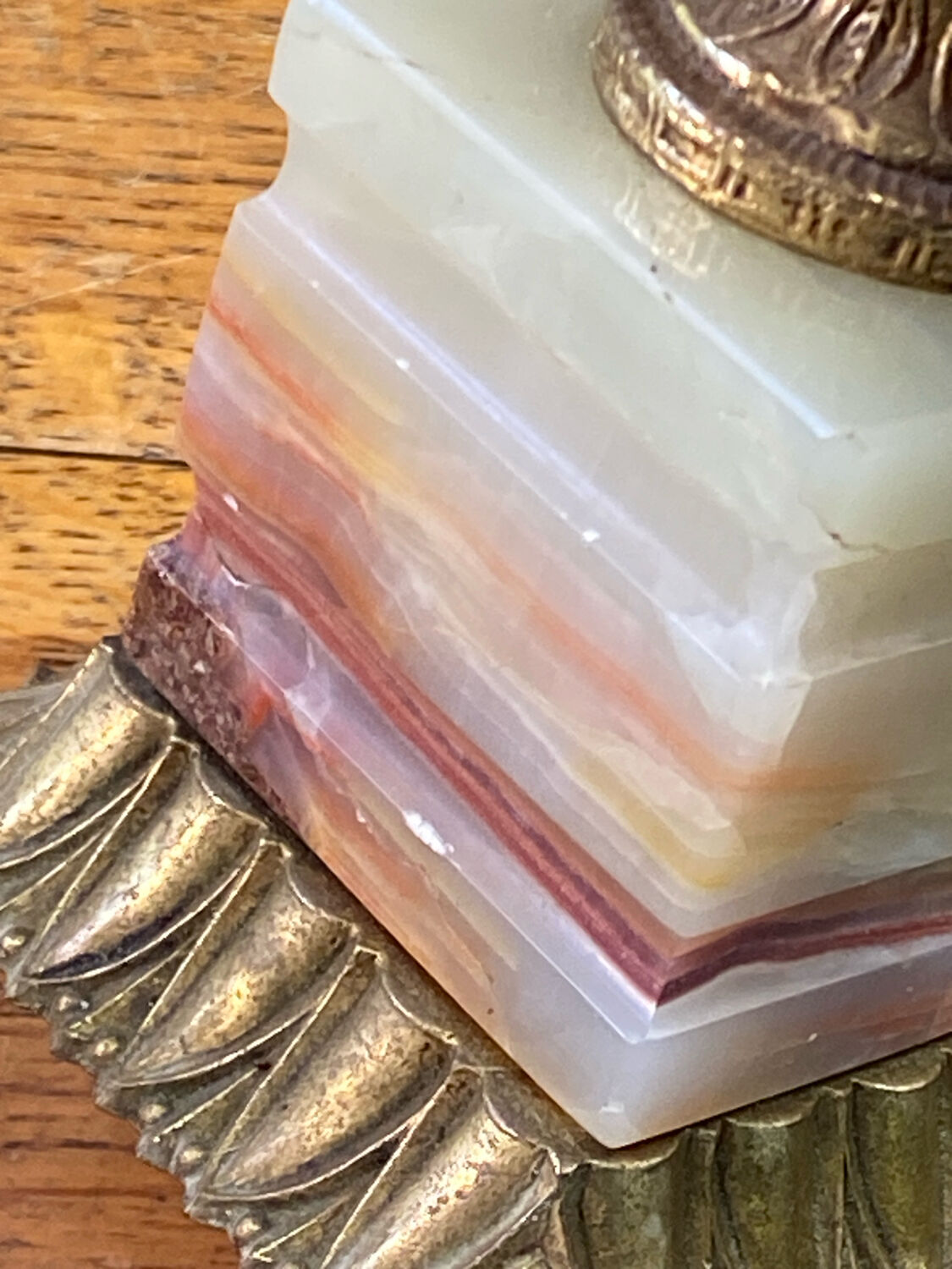 Twisted onyx and bronze lamp