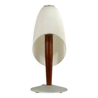Jean marie valery pour veart lampe « arpasia ». globe en opaline, piétement en bois, socle métallique. italie, années 80. état d’usage.